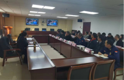 掇刀區(qū)化工、長輸油氣管線、工業(yè)企業(yè)、消防安全生產專委會研究部署歲末年初重點工作
